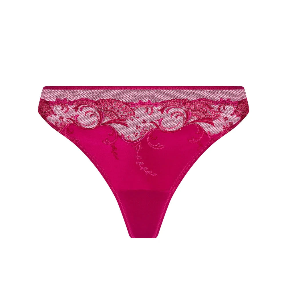 Lise Charmel Splendeur Soie Carmin Thong